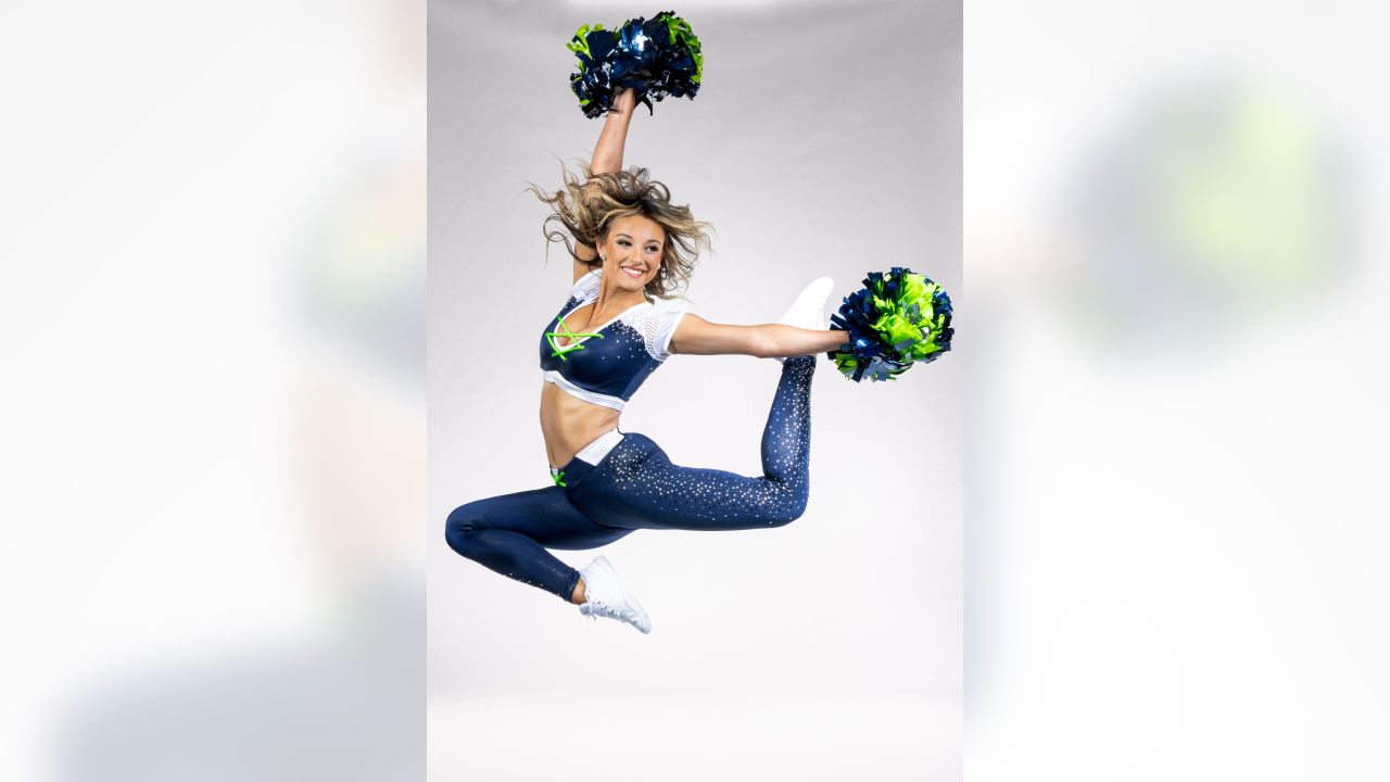 PHOTOS: The 2023 Seahawks Dancers - Victor