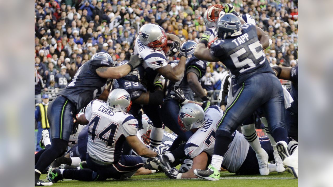 Patriots vs. Seahawks, SNF Week 2, You know we're in for a treat when  these two teams face off. Patriots vs. Seahawks TOMORROW on SNF.