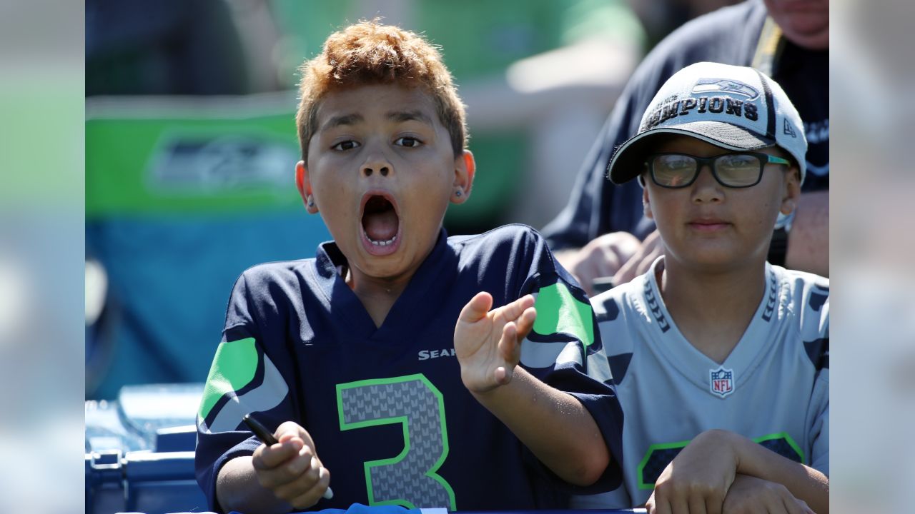 Seattle Seahawks on X: @Safeway The Seahawks 12 Tour, presented by @Safeway  is back for a one-day takeover event this Blue Friday, July 16! Learn more  and join us:   /