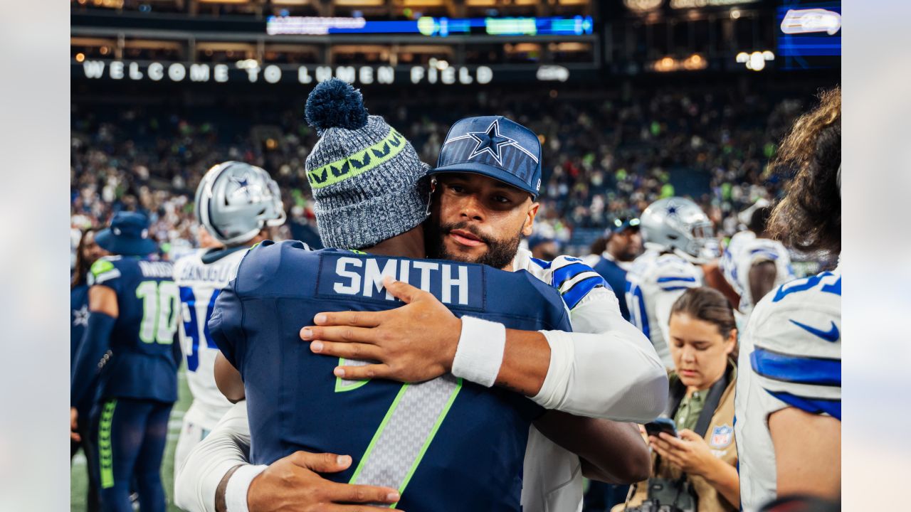 Jaxon Smith-Njigba Will Reportedly Undergo Surgery to Repair Broken Bone in  Wrist, Status for Seahawks' Season Opener in Question