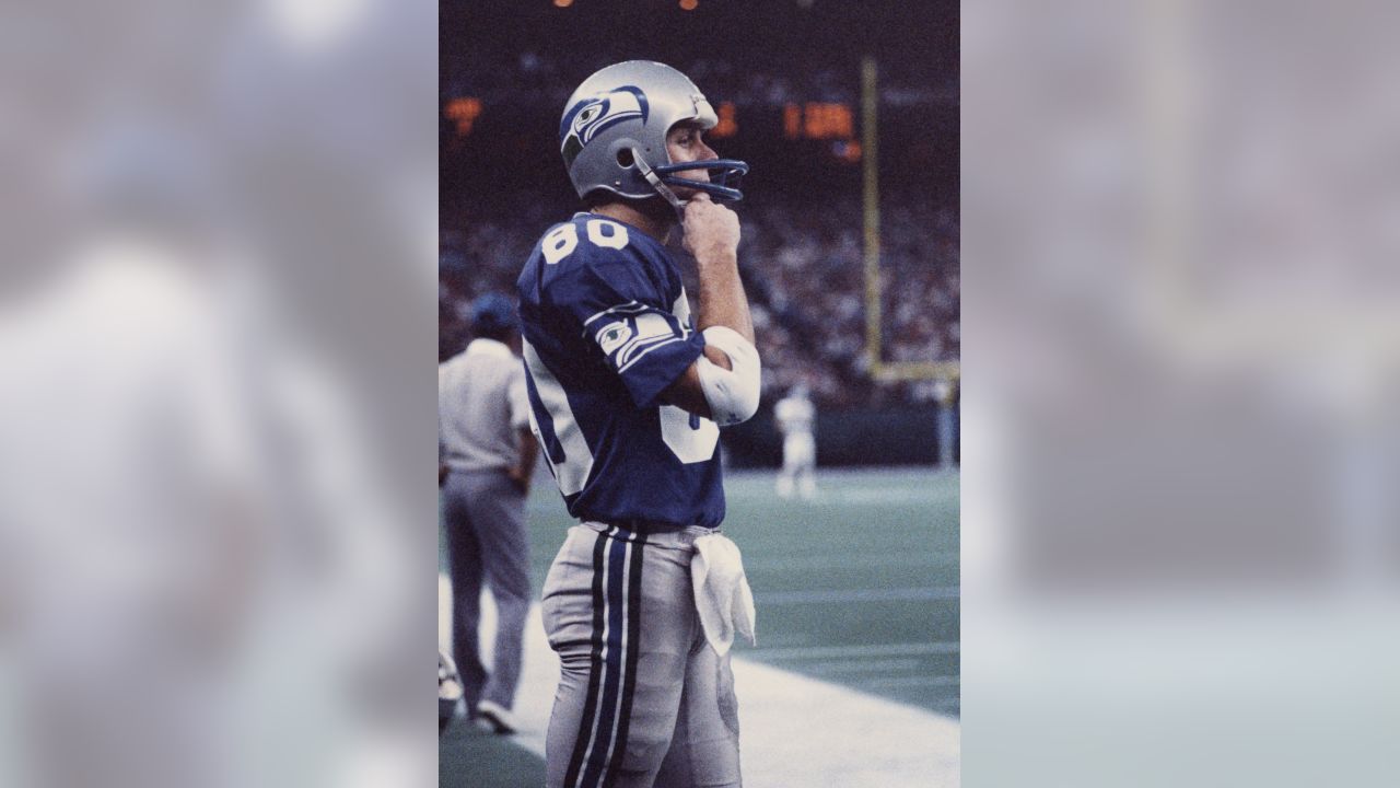 Seahawks greats Steve Largent, Tyler Lockett were both born Sept. 28