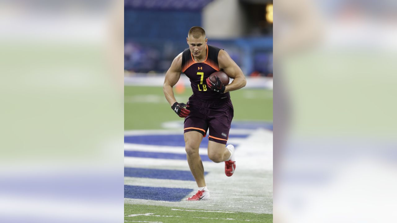 Utah linebacker Cody Barton runs a drill at the NFL football