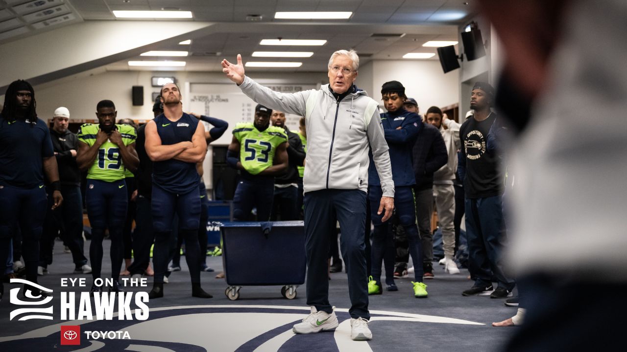 Seahawks Mailbag: Turf The Dog Memories, Throwback Uniforms & More