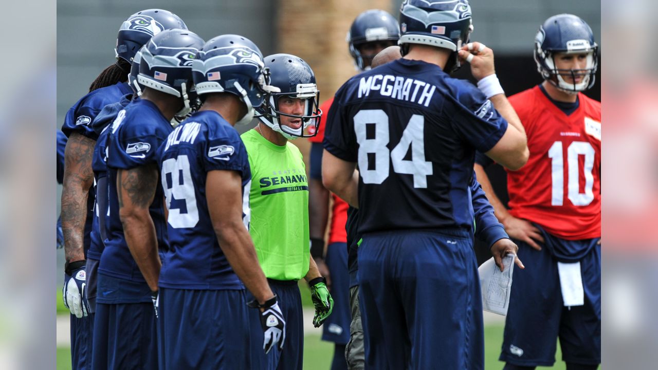 Kenny Chesney Works Out With the Seattle Seahawks