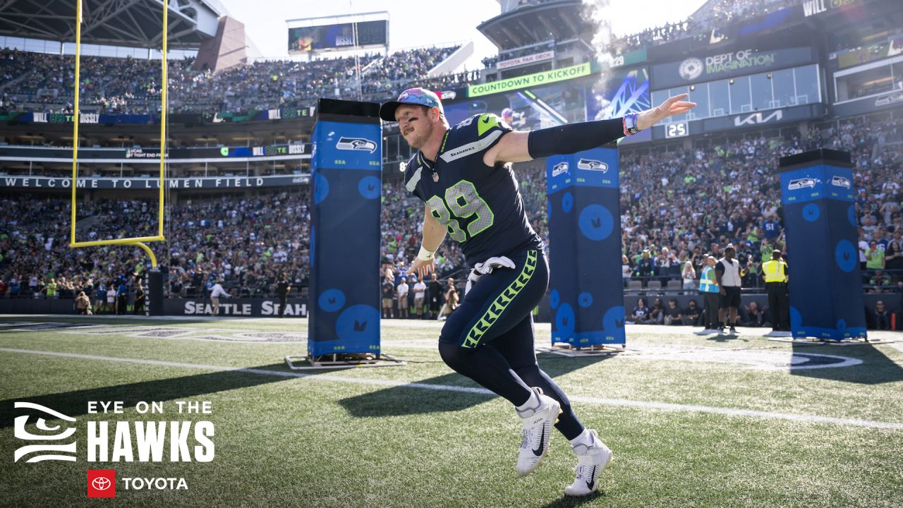 Seattle Seahawks linebacker Boye Mafe (53) walks with linebacker Derick  Hall (58) during the NFL football team's training camp, Thursday, July 27,  2023, in Renton, Wash. (AP Photo/Lindsey Wasson Stock Photo - Alamy