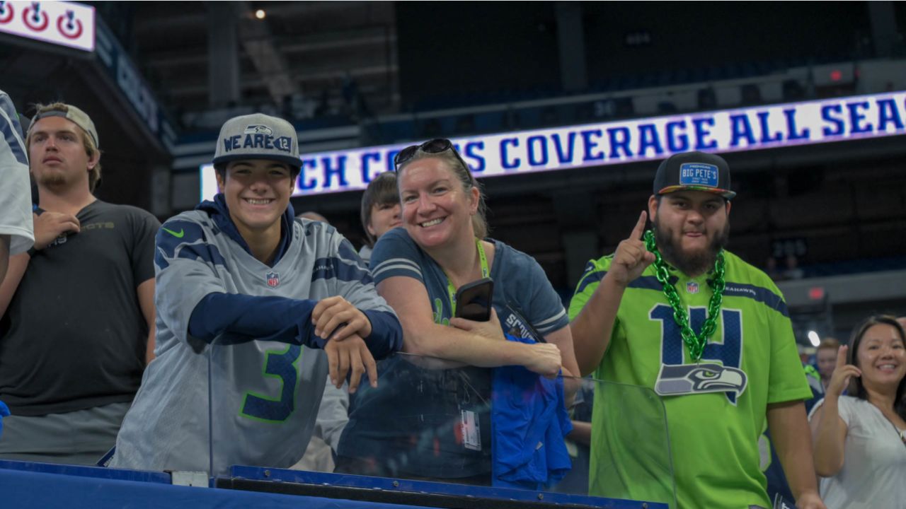 NFL on X: 1075 total yards. 695 passing yards. 12 total TDs. 93 total  points. @Seahawks and @Lions offenses put on a show. #SEAvsDET   / X