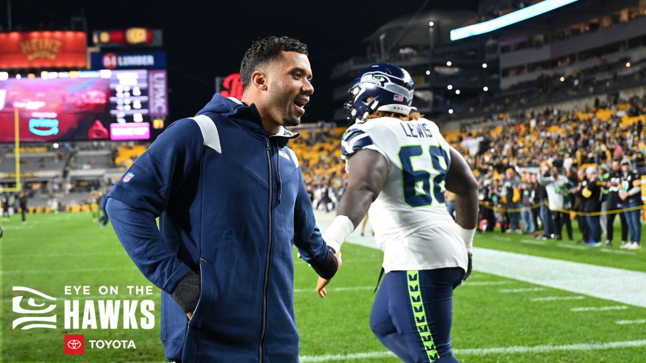 Shocked!' Seattle Seahawks Coach Pete Carroll Reacts to Illegal '12th Man'  Viral Darrell Taylor Play - Sports Illustrated Seattle Seahawks News,  Analysis and More