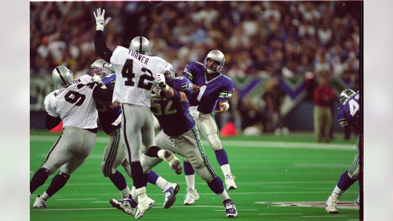 NFL on FOX - On this day in 2006, Warren Moon became the first black  quarterback and the first undrafted quarterback to be inducted into the Hall  of Fame. 