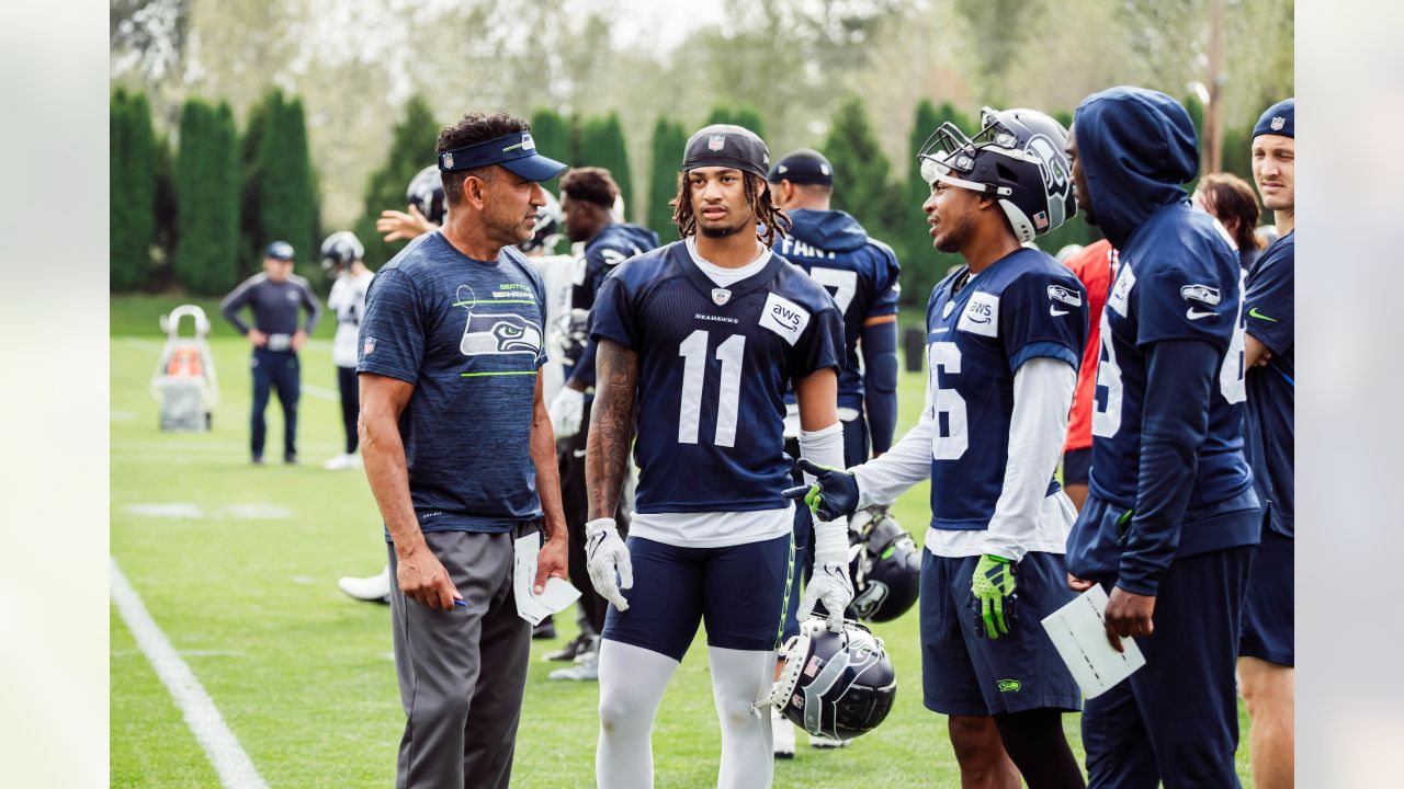 Seattle Seahawks Tyler Lockett 'Big Brother' For WR Room, Says DK Metcalf -  Sports Illustrated Seattle Seahawks News, Analysis and More