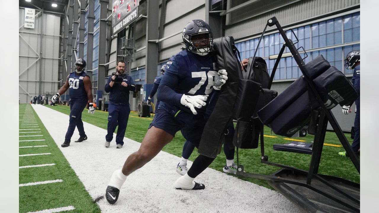 Seattle Seahawks 2022 Training Camp Awards: Rookie Phenom Tariq