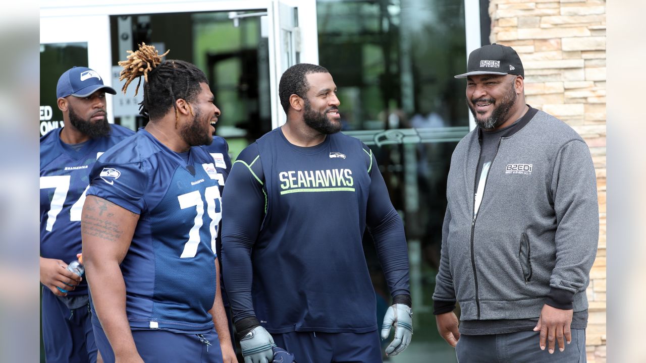 Pre-Snap Reads 9/9: Duane Brown speaks on compromise with Seahawks