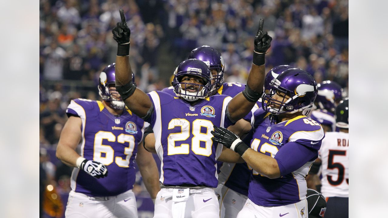 Why reports say RB Adrian Peterson visiting Seahawks - Field Gulls