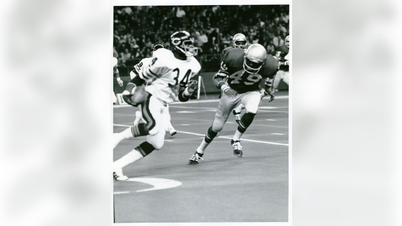 Chicago Bears wide receiver Bernard Berrian, left, catches a 40-yard pass  for a touchdown as Seattle Seahawks' Kelly Herndon, center, and Oliver  Celestin, right, defend during the third quarter of an NFL