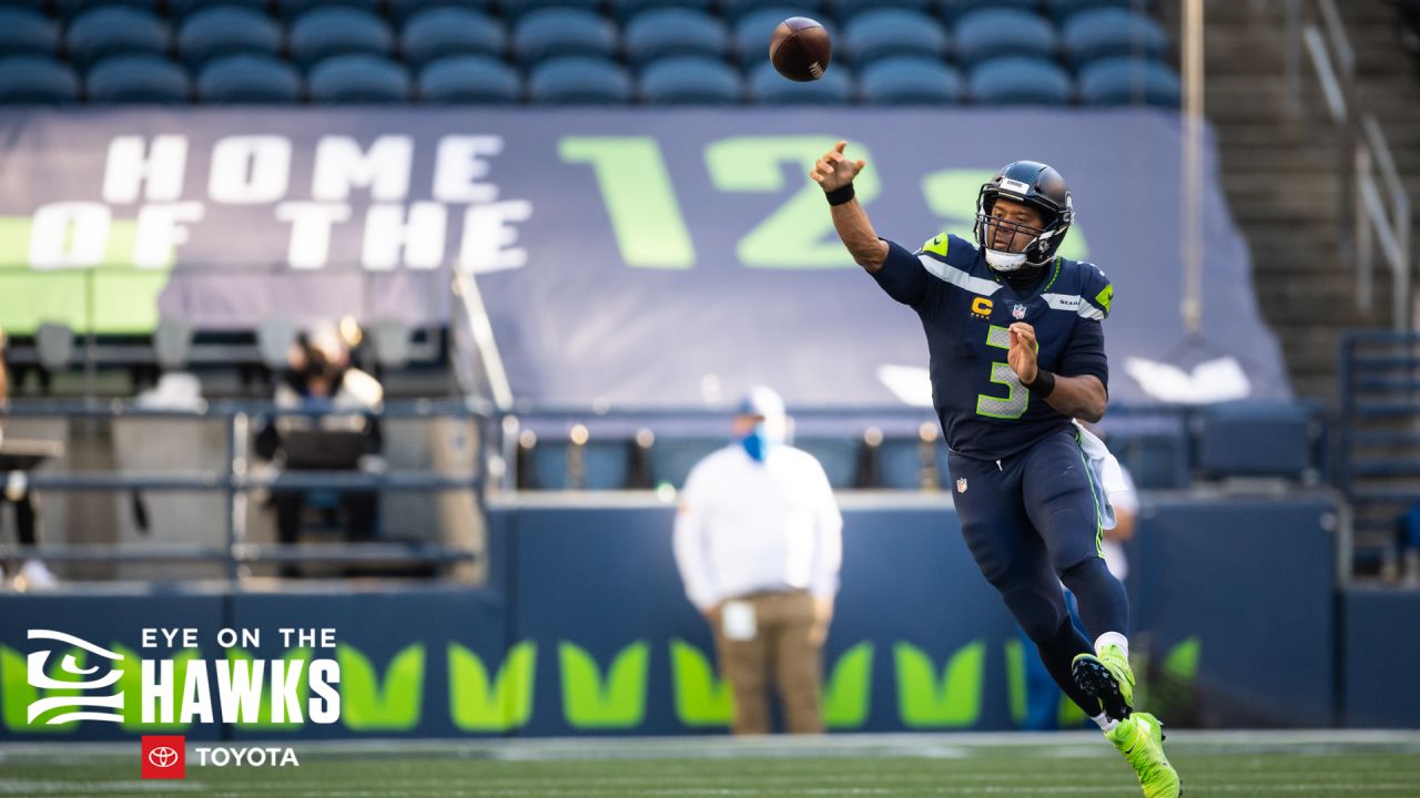 Report: Seahawks poaching o-lineman Raiqwon O'Noeal from Bucs practice  squad - Field Gulls