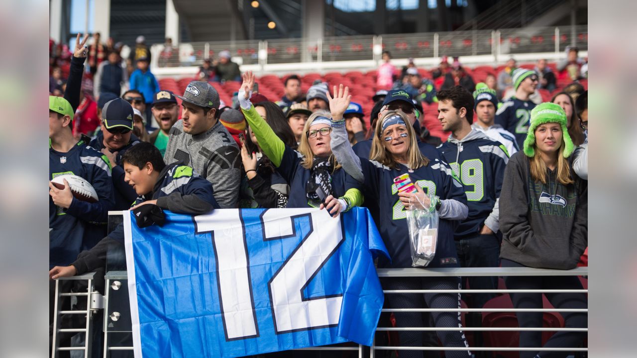 Seahawks secure No. 3 seed after holding off 49ers 25-23