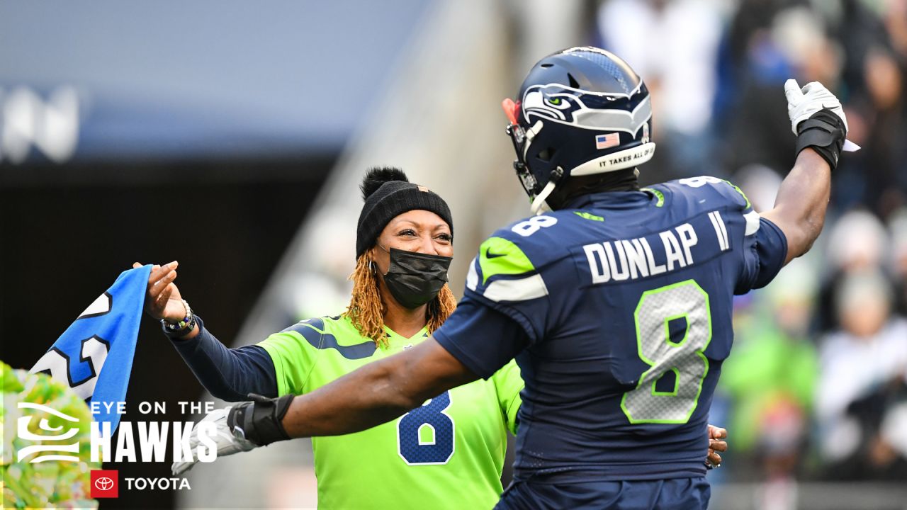 Tuesday Round-Up: ESPN Revisits The Seahawks' Greatest Thanksgiving Game  Memory