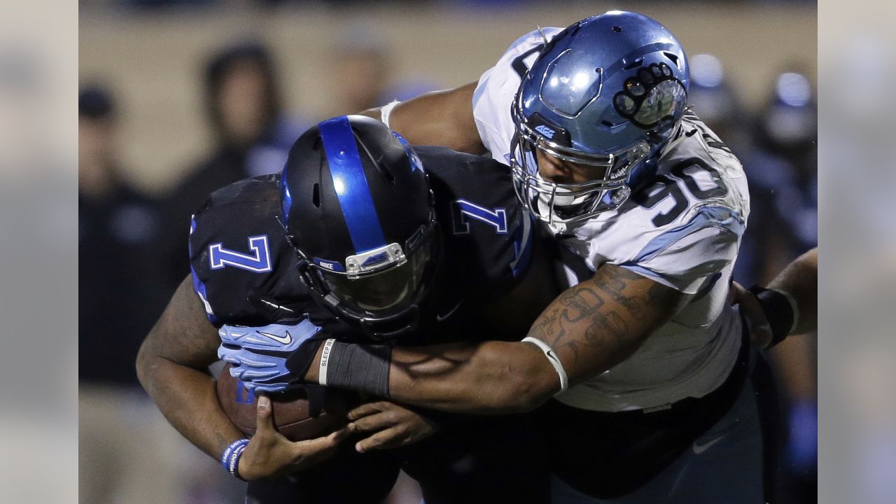 Seattle Seahawks tackle (92) Nazair Jones heads for the field for