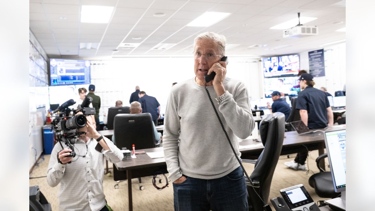 Inside The Seahawks Draft Room On Days 1 & 2 Of 2022 NFL Draft : r/Seahawks