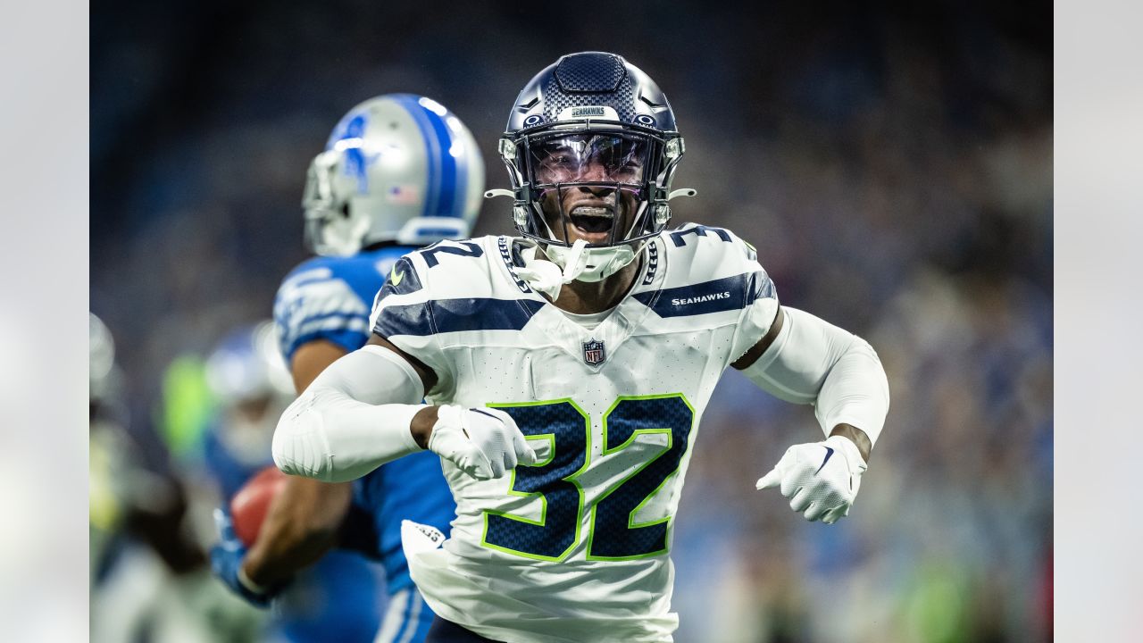 Seahawks Sign CB Artie Burns Off Practice Squad; Place DE Mike Morris On IR