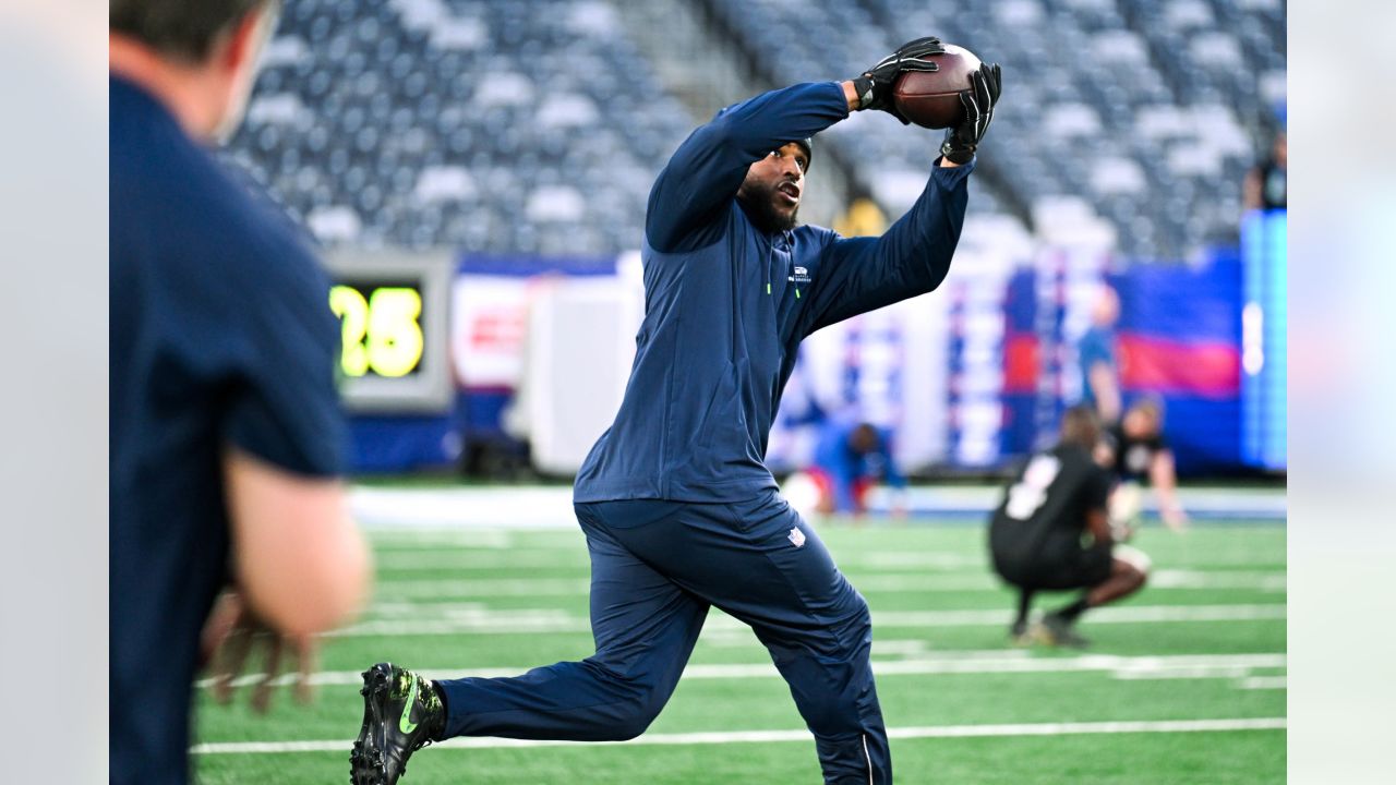 Seattle Seahawks BREAKING: Captain Nick Bellore OUT vs. New York Giants Due  to Baby's Birth; How to Watch, Betting Odds - Sports Illustrated Seattle Seahawks  News, Analysis and More