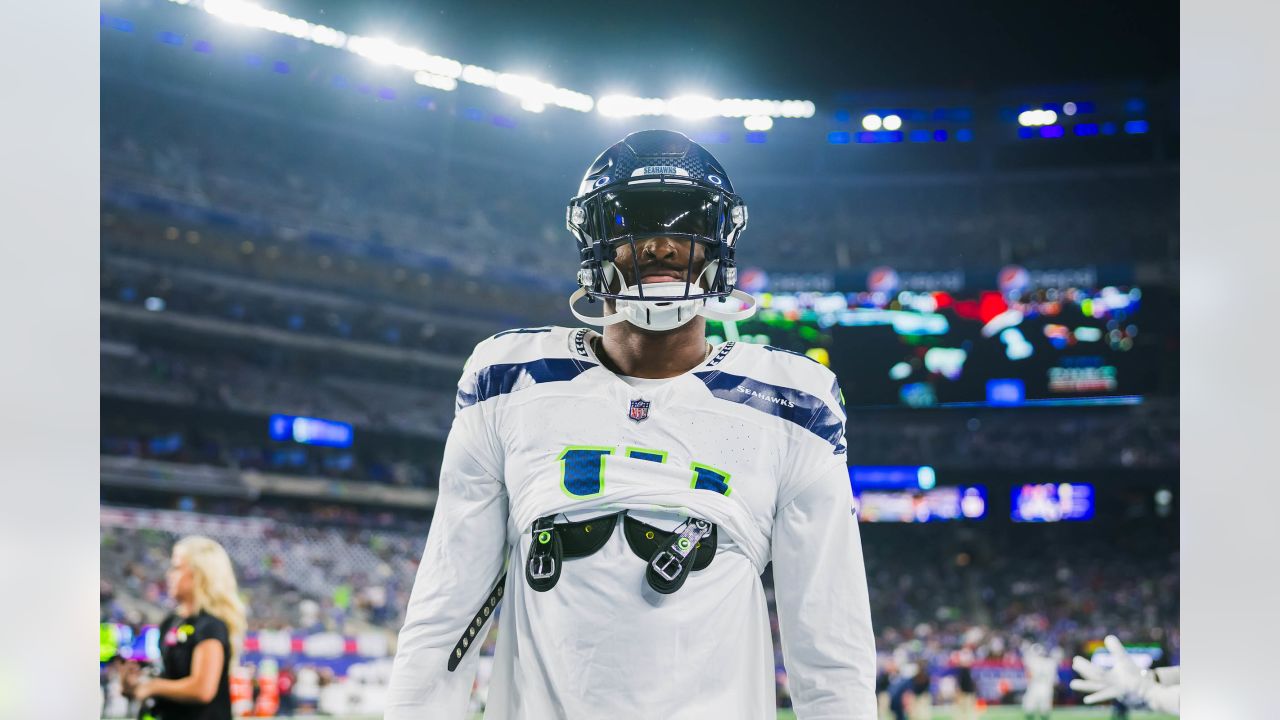 Seattle Seahawks Trail Las Vegas Raiders 24-20 at Half - Sports Illustrated  Seattle Seahawks News, Analysis and More