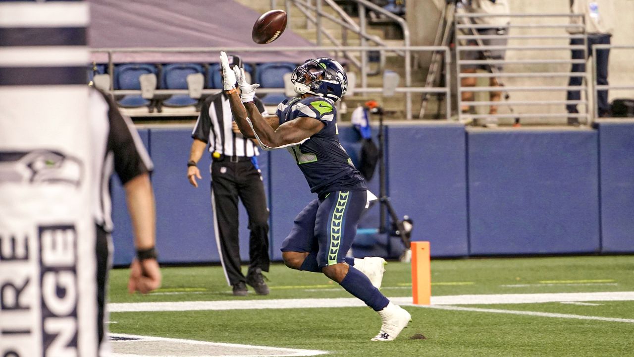 Seahawks running back fantasy camp battles 2021: Chris Carson