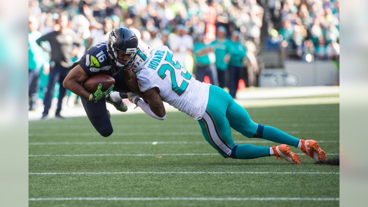 Seahawks Round-Up: K.J. Wright On Unlocking Darrell Taylor's “15-Sack  Potential”