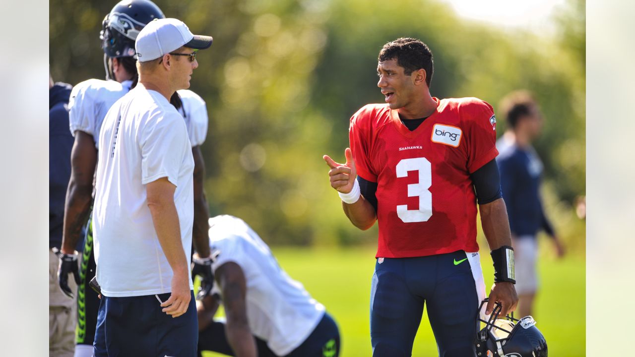 The Seattle Seahawks QB competition, and that time Tarvaris Jackson was  leading Matt Flynn and Russell Wilson - Field Gulls