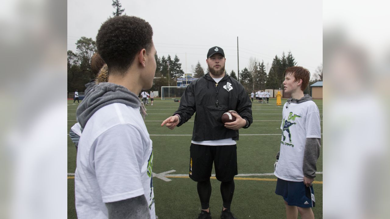 Seahawks Center Justin Britt Hosts Football Camp For Local Youth