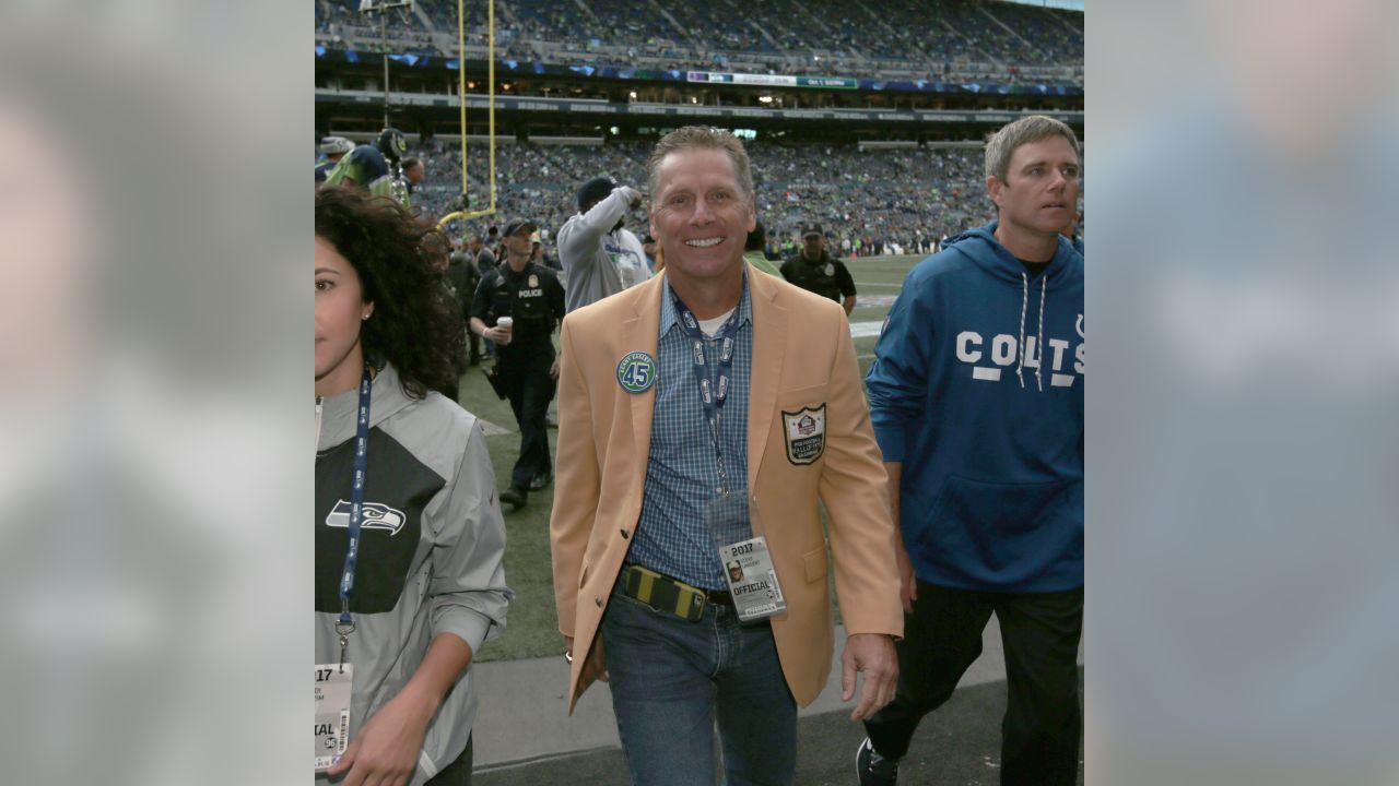 Monday Round-Up: Walter Jones And Steve Largent Honored At Super Bowl LIV  As Two Of NFL's Top 100 Players