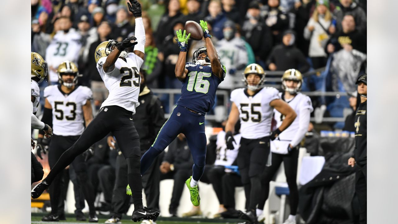 Tyler Lockett Wins Seattle Sports Star of The Year