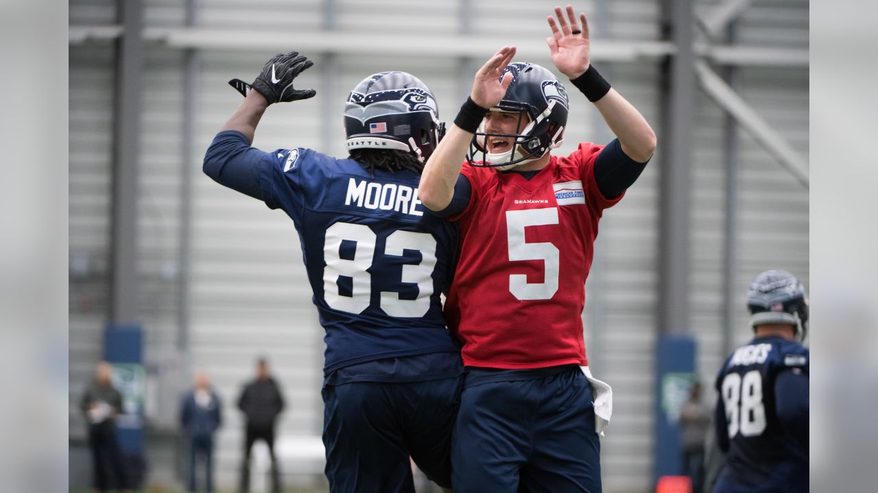 Observations from Seahawks rookie minicamp: D.K. Metcalf impresses on Day 1