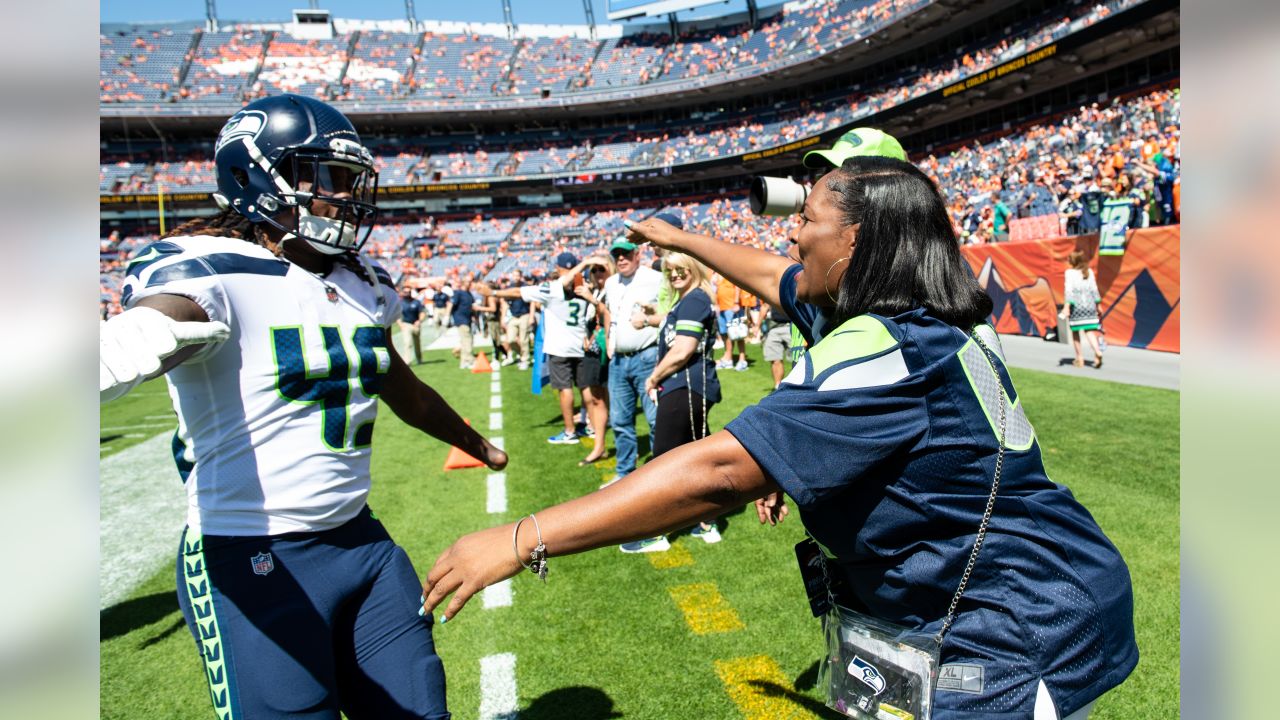 We are 12' - Seattle Seahawks' stadium provides thunderous home field  advantage - The Walking Tourists