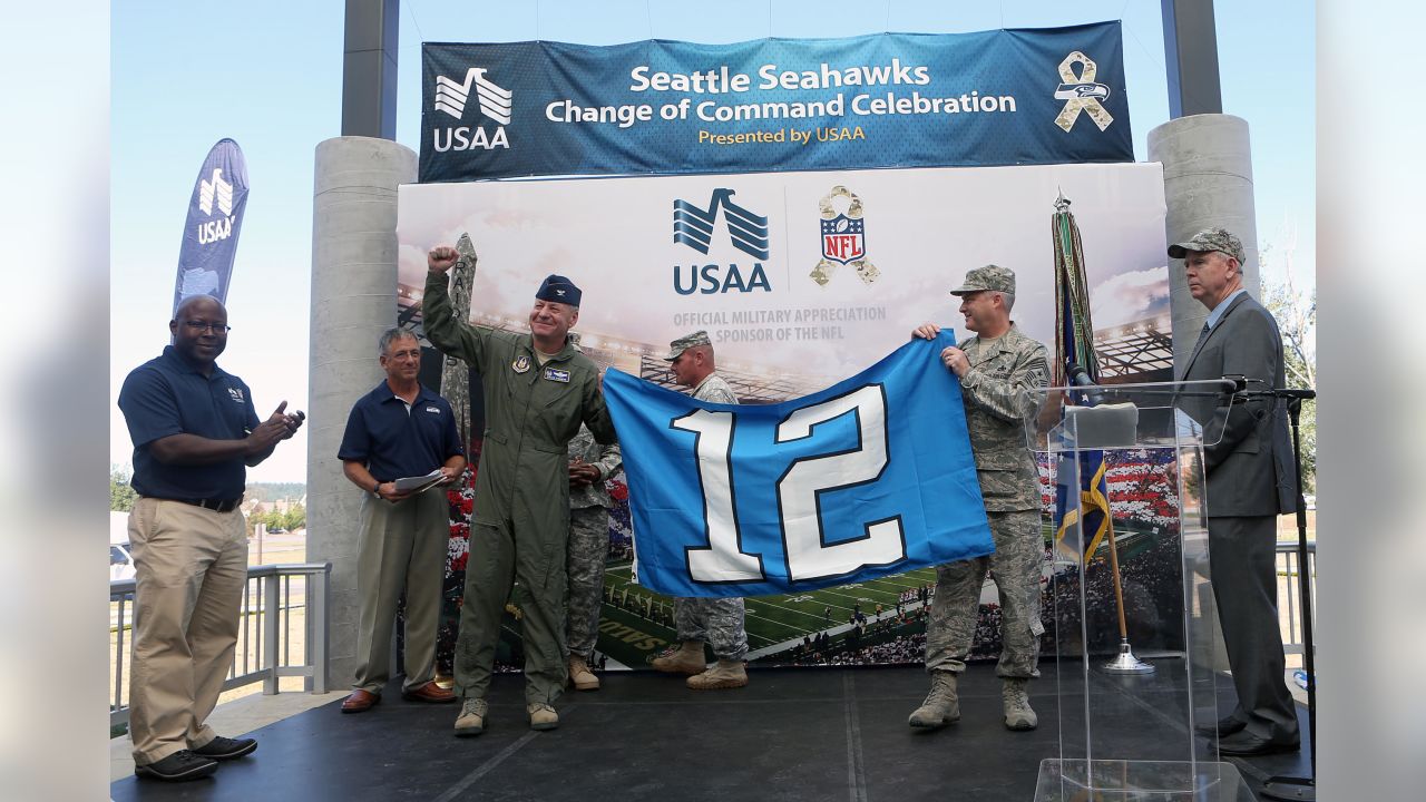 Seattle Seahawks share Lombardi Trophy with military fans > 446th Airlift  Wing > News