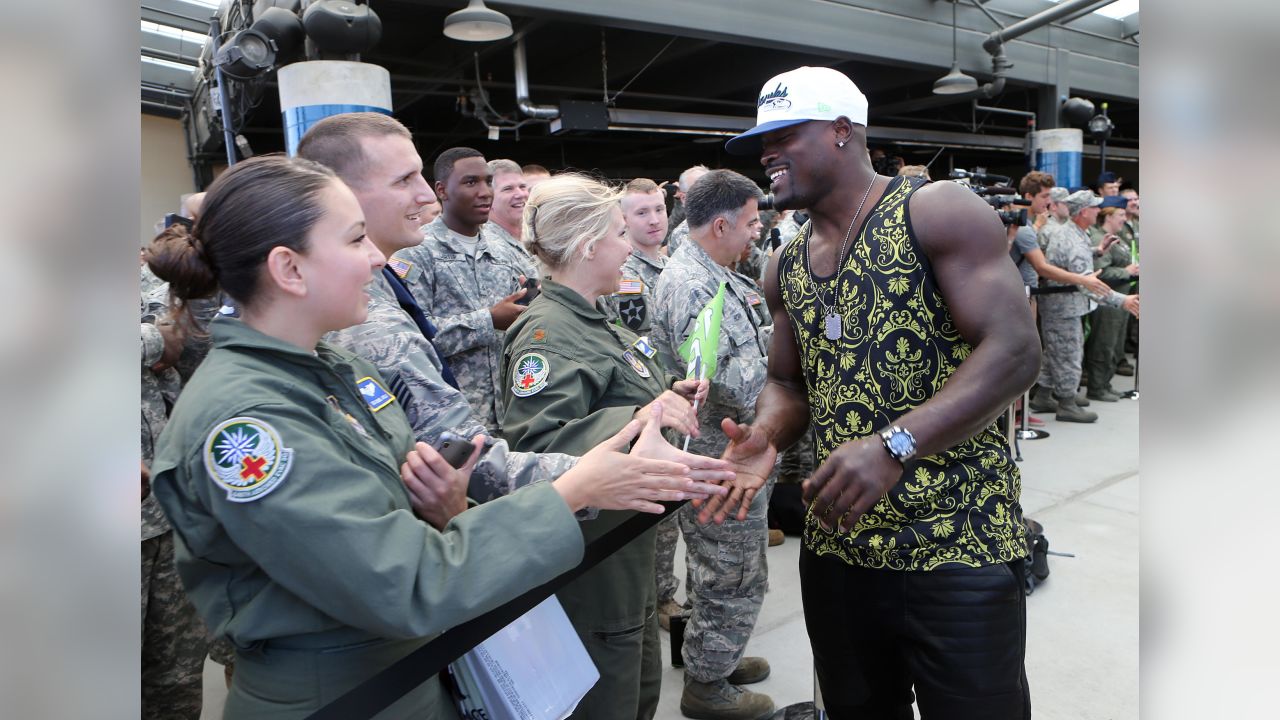 Seattle Seahawks choose Reserve wing as 2013 military unit > 446th Airlift  Wing > News