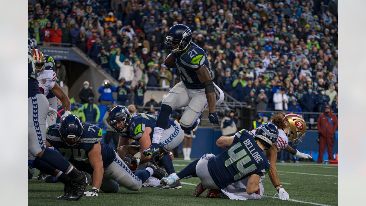 Seahawks hold on late for wild 30-23 win over 49ers - The San Diego  Union-Tribune