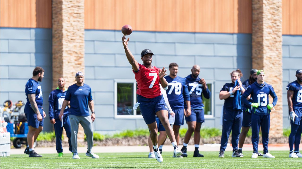 Inside Geno Smith's offseason training as Seahawks starting quarterback - Sports  Illustrated