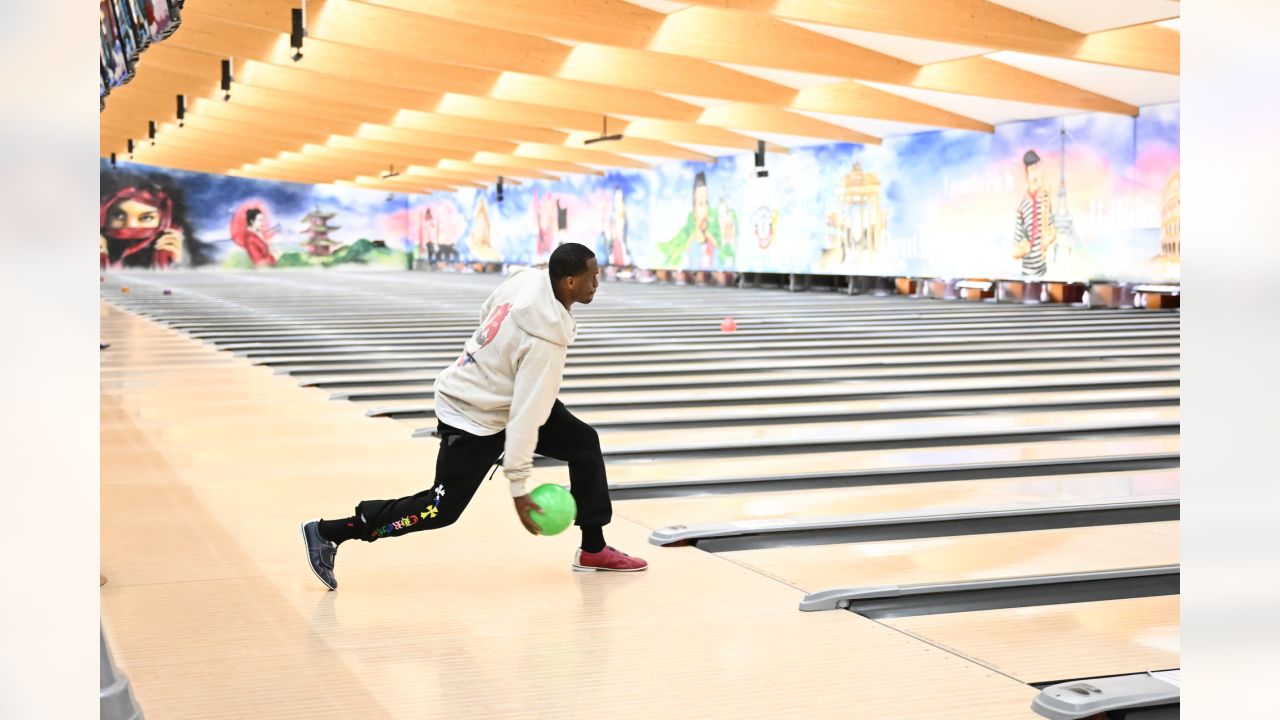 PHOTOS: Seahawks Hit The Bowling Lanes In Munich