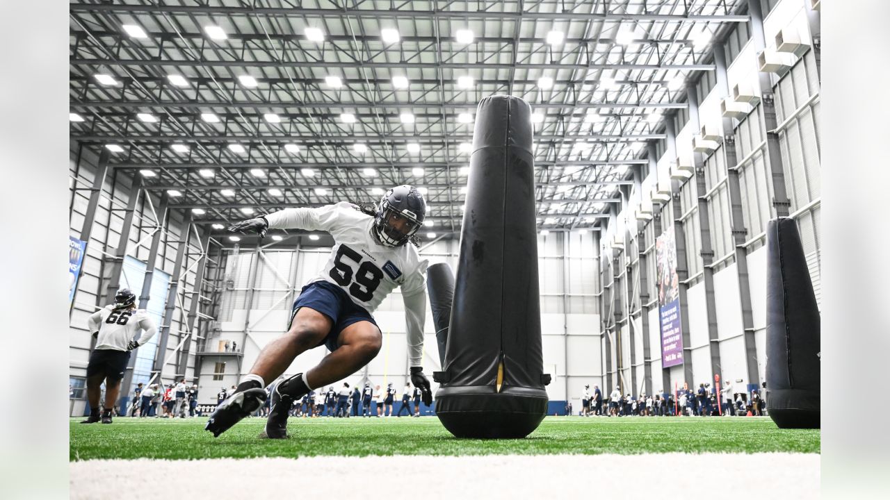 PHOTOS: Seahawks Gear Up For Day 2 Of Minicamp