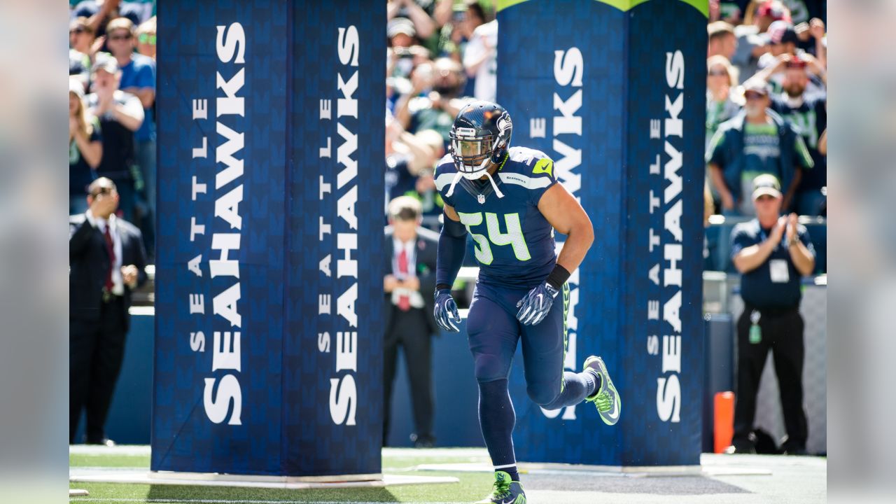 Welcome back to Seattle, Seahawks legend Bobby Wagner! - Field Gulls