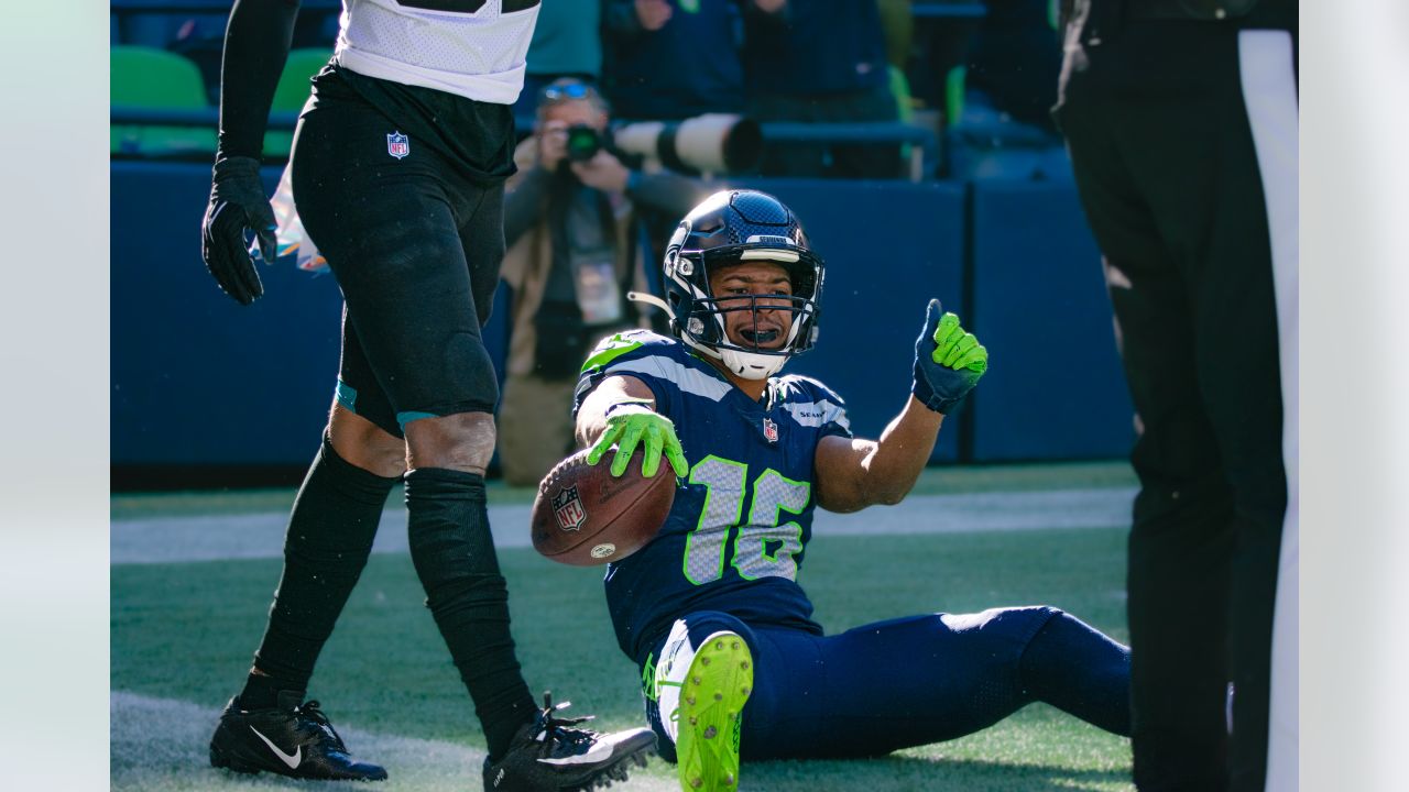 Seahawks 31, Jaguars 7: Jacksonville is Routed in Sloppy Fashion