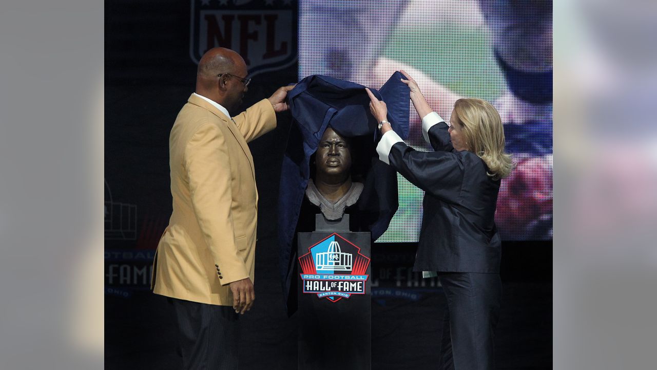 Seahawks Hall of Famer Cortez Kennedy had swollen legs, hospital stay  before his May 23 heart attack