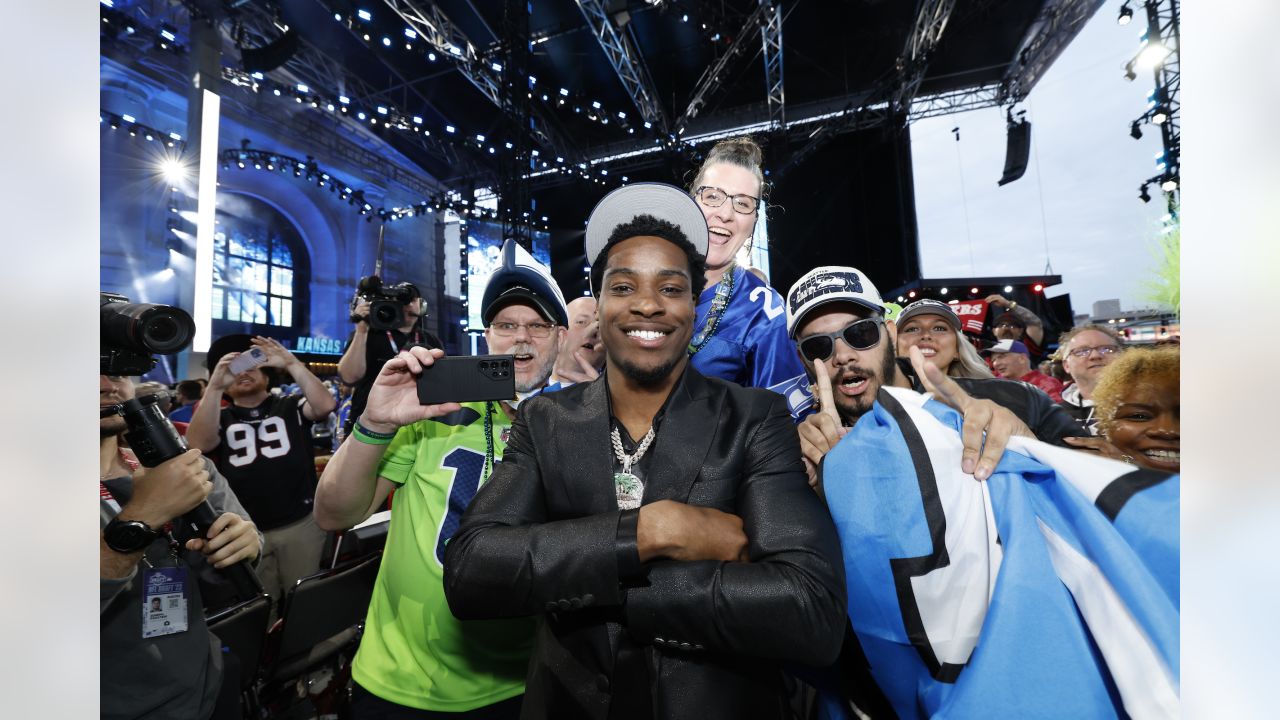 NFL Draft Grades: Seahawks 2023 draft class receives high marks from 19 of  21 sites - Field Gulls