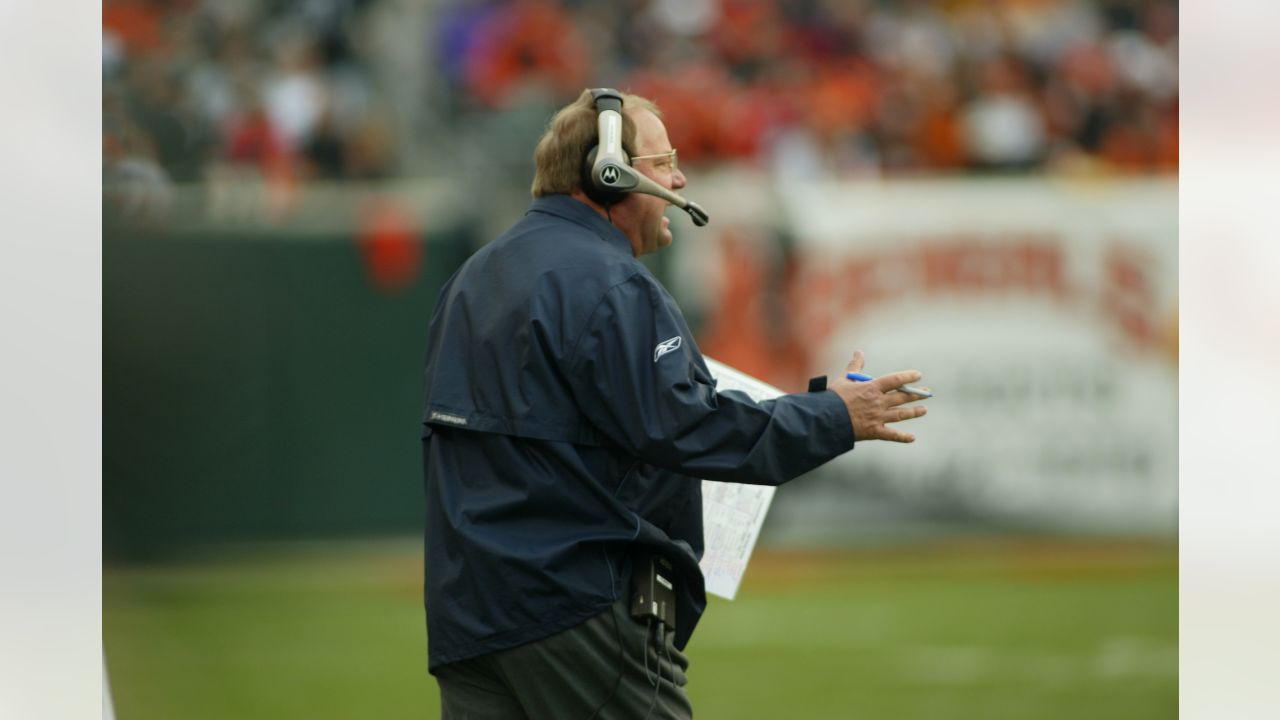 Former Seahawks coach Mike Holmgren featured on 'A Football Life'