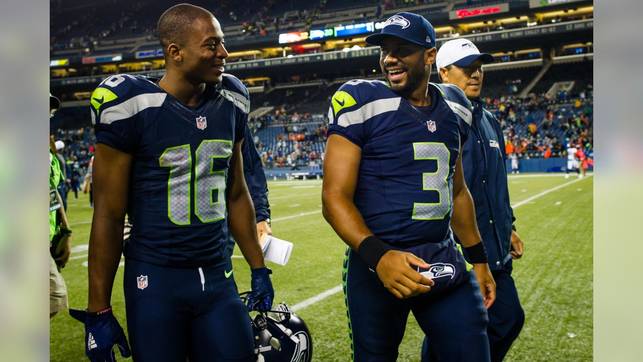 Seahawks greats Steve Largent, Tyler Lockett were both born Sept. 28