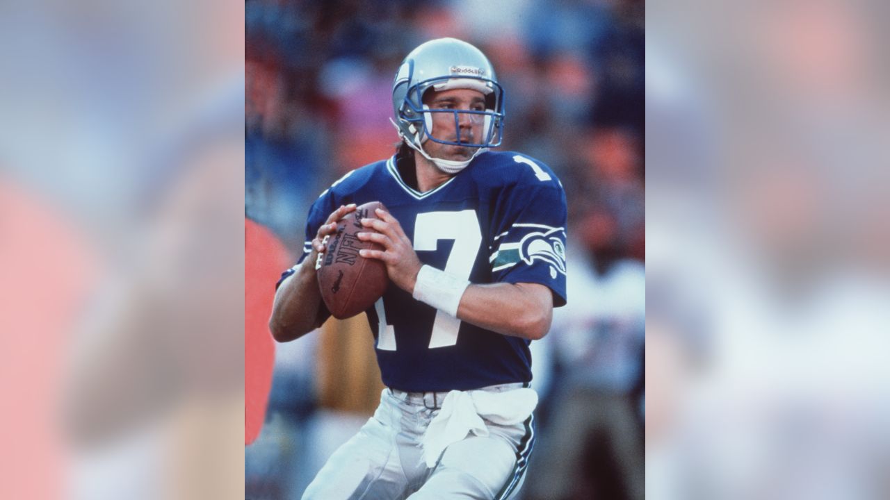 Seattle Seahawks on X: #OTD in 1983: Dave Krieg gets the start vs @Raiders  & then the next 8 years. [ #Celebrate40   / X