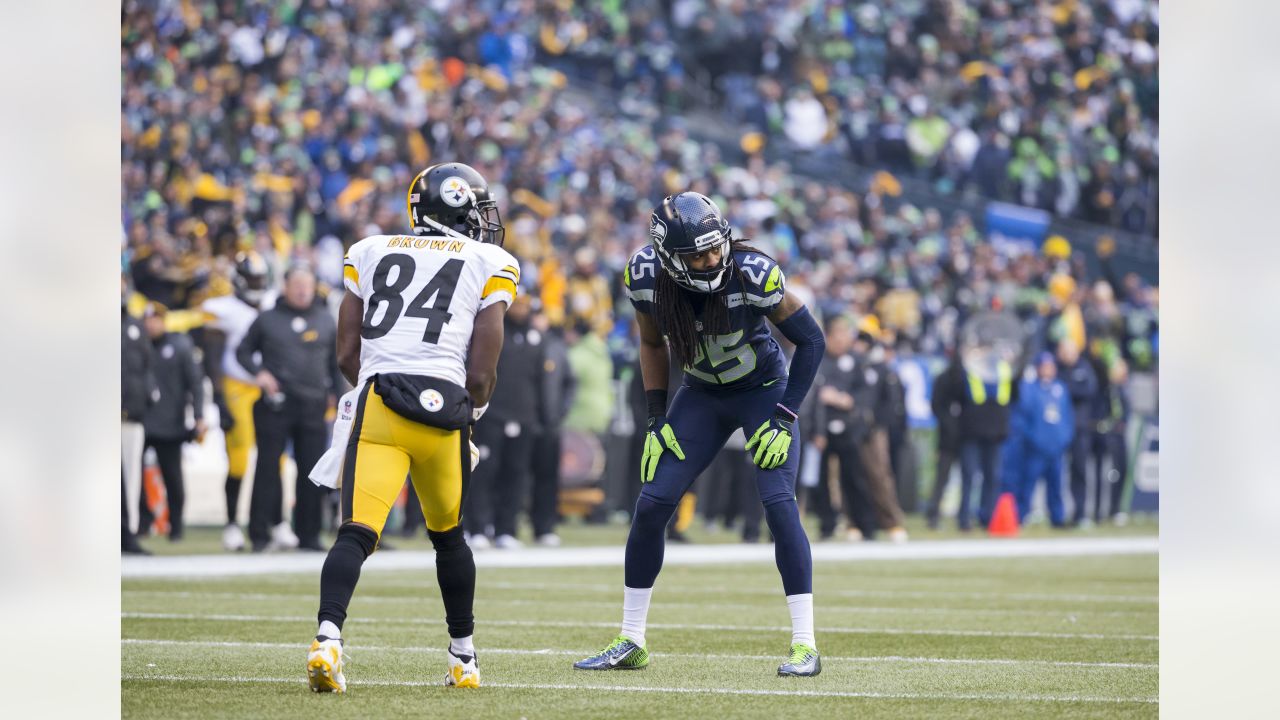 Seahawks at Steelers Game Center  Seattle Seahawks –