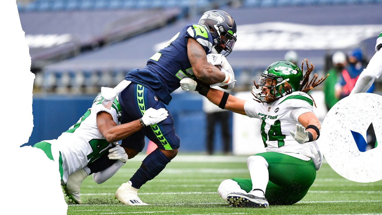 Wilson throws 4 more TDs, Seahawks rout winless Jets 40-3