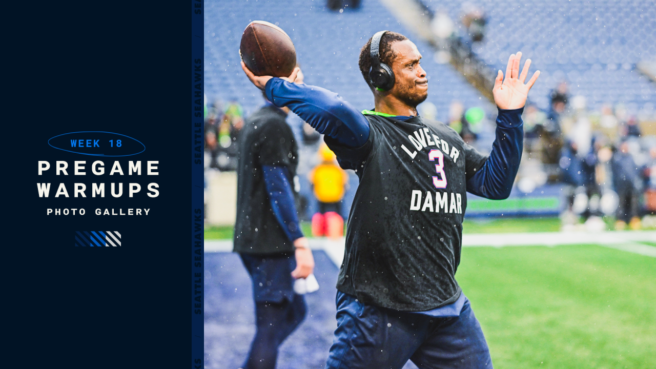 Photos: Warmups & Pregame from Week 16