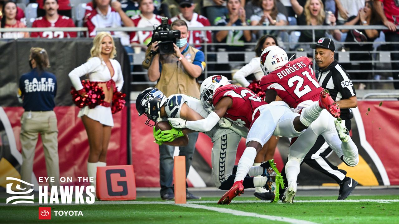 Seahawks' Rashaad Penny drops heartwarming take on Tyler Lockett